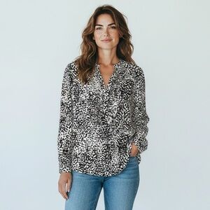Merona Women’s Leopard Print Blouse Size L